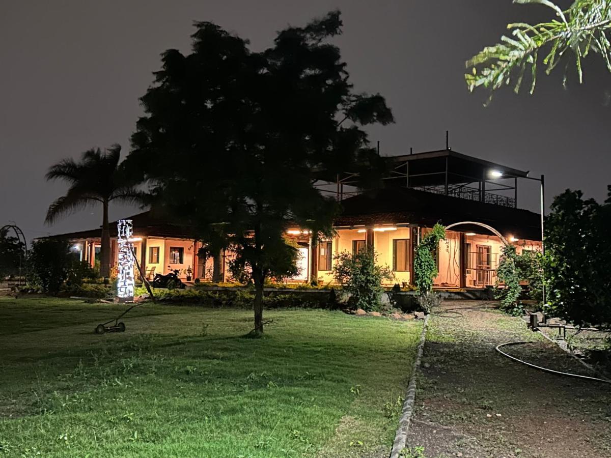 The Sunset Lawns Villa Пюн Екстериор снимка